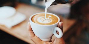 یک لیوان کاپوچینو چه مقدار کالری دارد؟