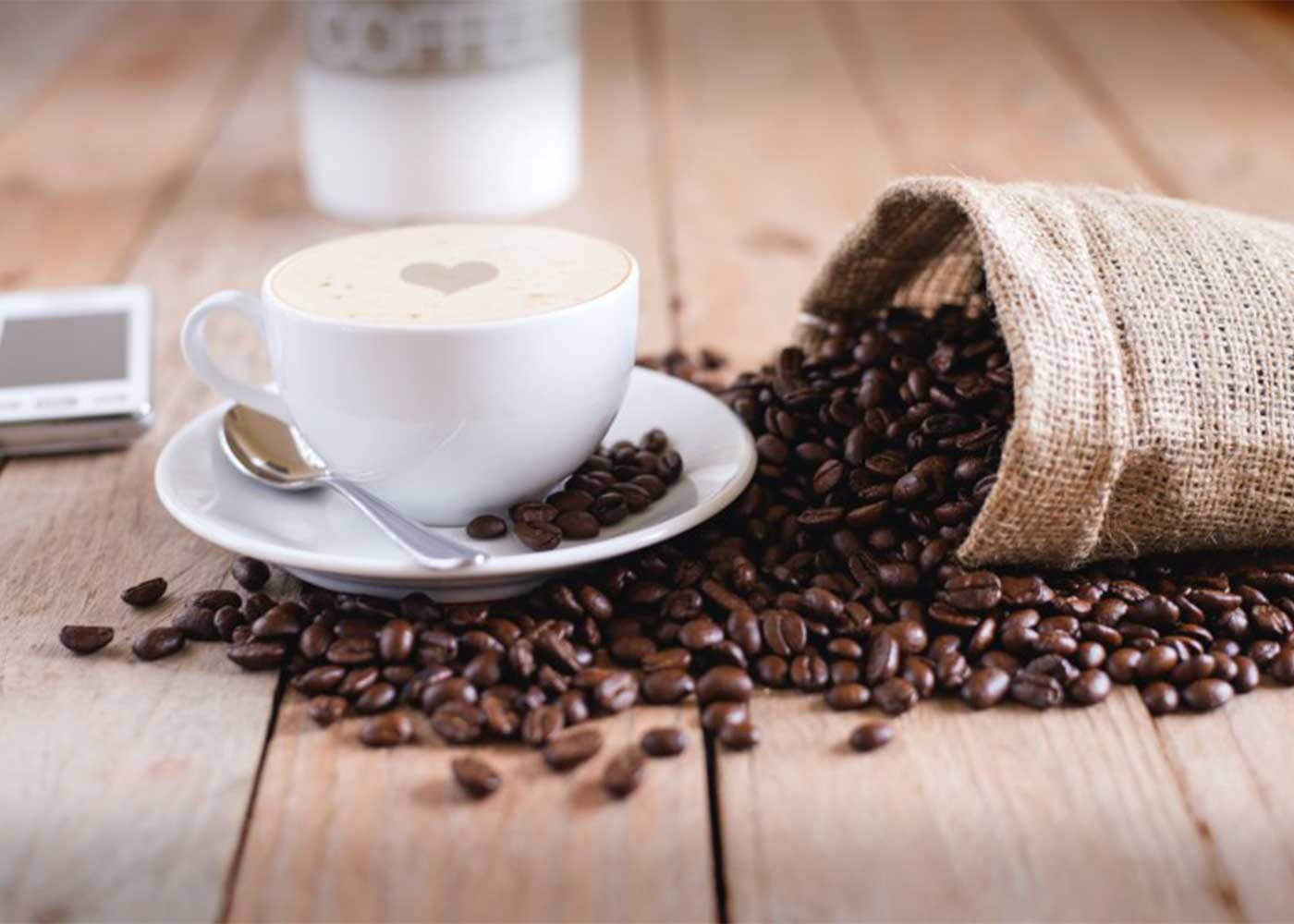 بررسی اثر قهوه بر تیروئید